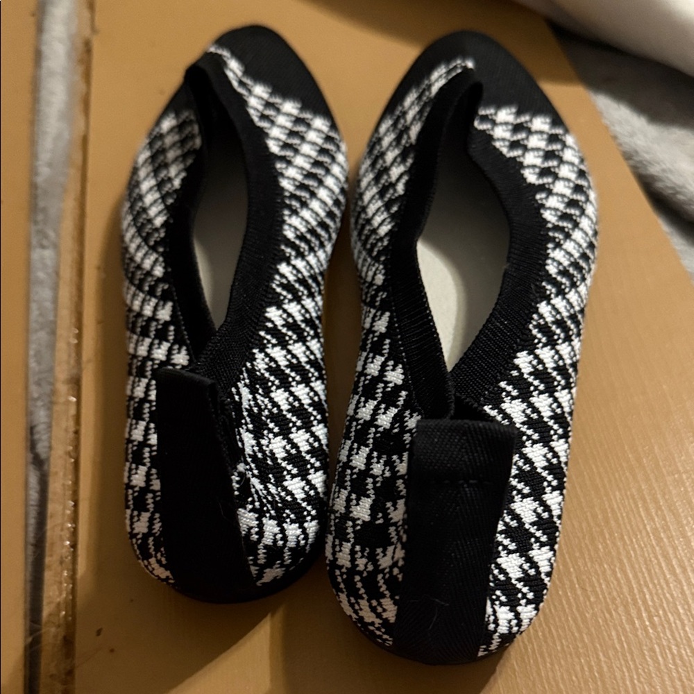 Women’s Houndstooth PatternBallet Flats
